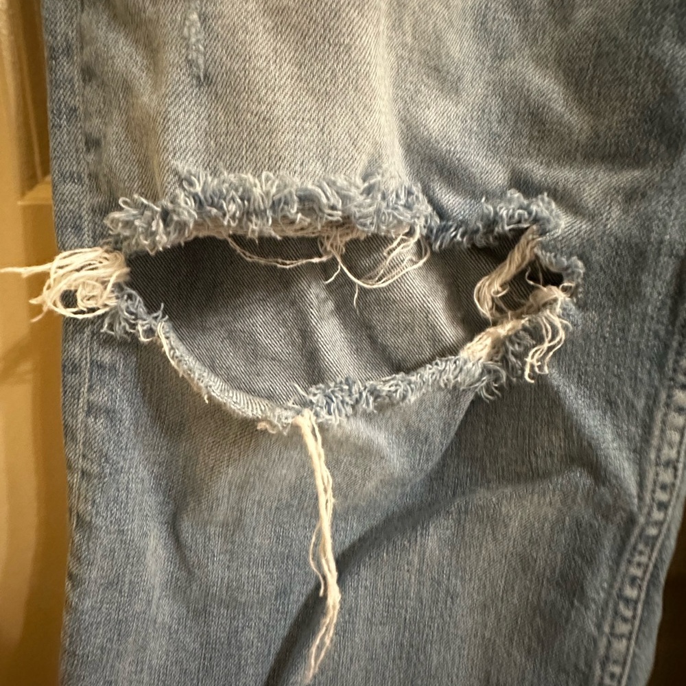Boyish Ripped Light Wash Jeans - Picture 3 of 8